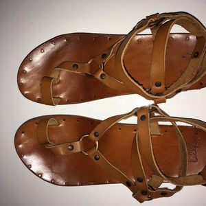 Almost NEW BEEK Lark Sandals  8 Brown Tan Leather